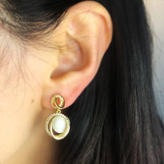 Clip On Earrings for Women, Oval Cats Eye Dangle Drop Earrings, Gold Dangle Non Pierced Earrings