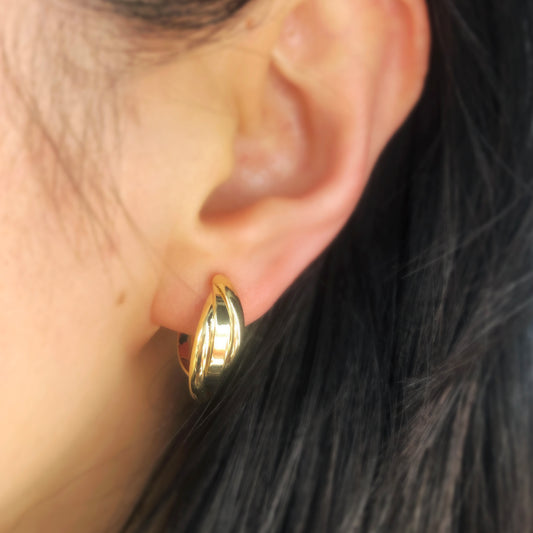 Coil Back Clip On Gold or Sillver Huggie Hoops, Chunky Hoop Earrings Ear Clips, Non Pierced Earrings