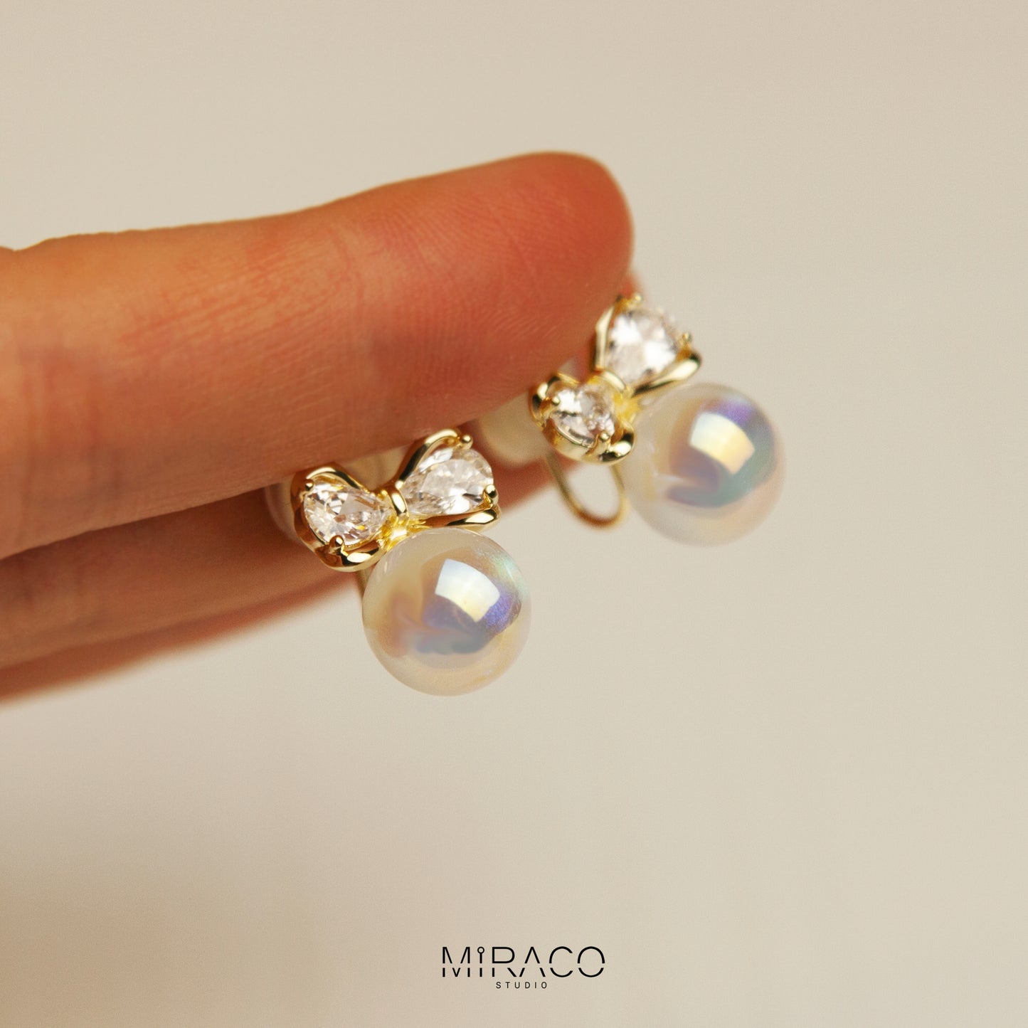 Colourful Large Pearls Earrings, Non-Pierced Pearls for Women, Elegant Sparkle Bridal jewellery