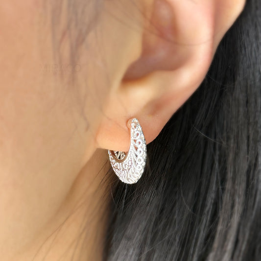 Cut Out Hoop for Non Pierced & Pierced Earrings, Round Shape Carved Wire Net Earrings