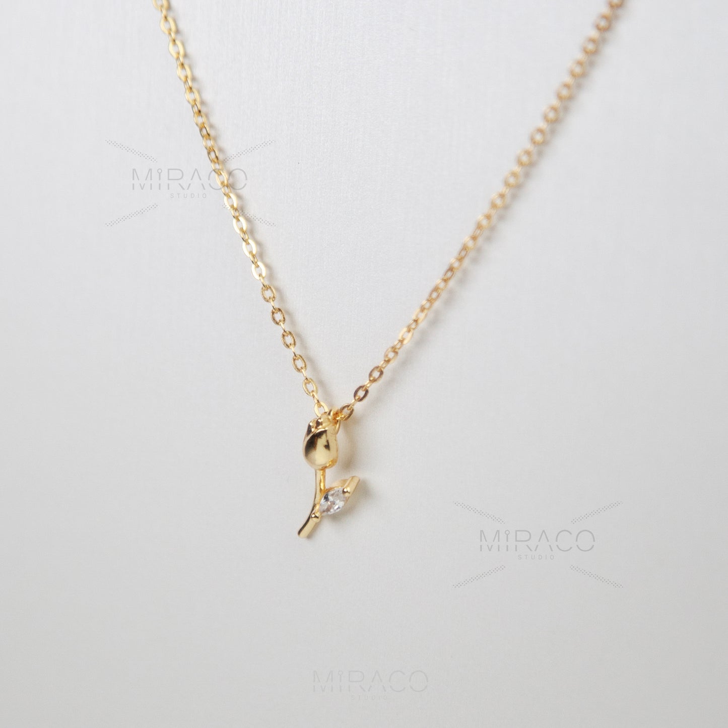 Dainty CZ Tulip Necklace, Rose Flower Minimalist Plant Necklace, Rose Pendant Gold Tulip Necklace