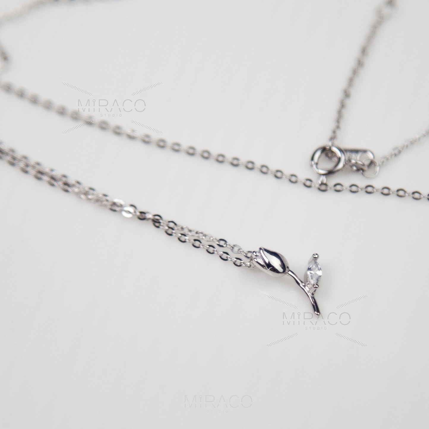 Dainty CZ Tulip Necklace, Rose Flower Minimalist Plant Necklace, Rose Pendant Gold Tulip Necklace