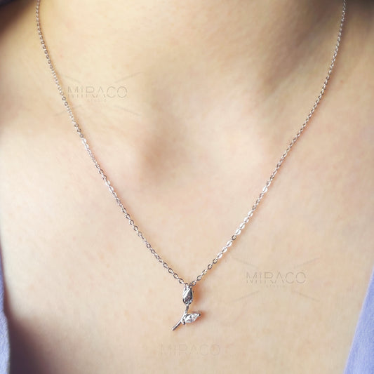 Dainty CZ Tulip Necklace, Rose Flower Minimalist Plant Necklace, Rose Pendant Gold Tulip Necklace