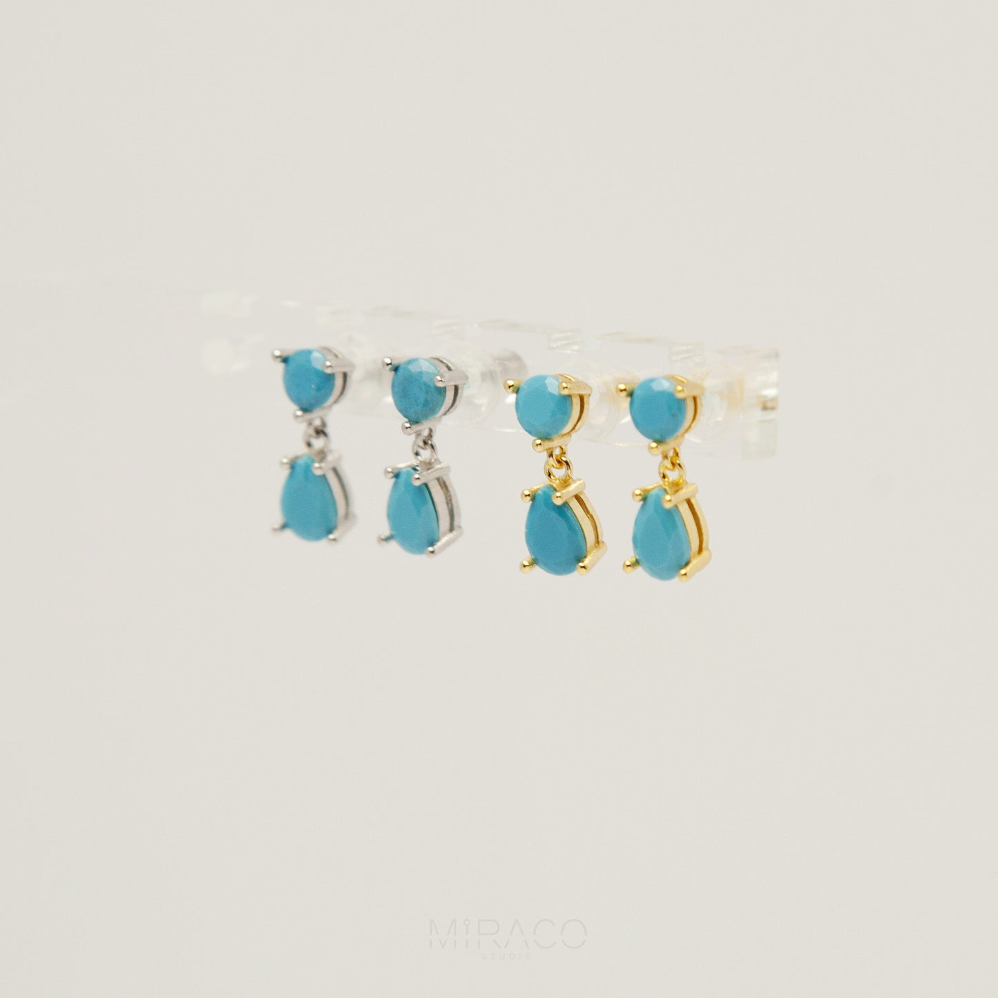 Dainty Sky Blue Earrings, Silver or Gold Dangle Waterdrop Gemstone Earrings Pierced Earring
-DETAILS-
• Material: 925 sterling silver, pierced ears
• Dimensions: 12mm*4mm
• Sold as a pair
These Earrings come with sterling silver butterfly backs.
