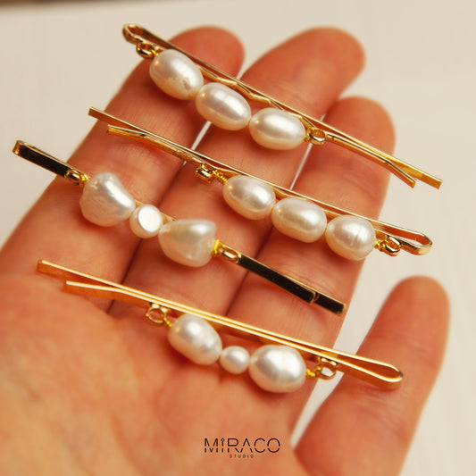 Gold-Toned Pearl Barrette with Irregular Shaped Pearls, Bridal Hair Clips Wedding Hair Accessories
• Materials: freshwater pearls
• Size:
A: 60mm pin with three sames size pearls 7-8mm freshwater pearls
B: 60mm pin with bowknot shape two 7-8mm one small 4-5mm freshwater pearls
• Sold as a set of 2 clips
Please note every single pearls are unique with nature flaws, not in perfect round shape. 