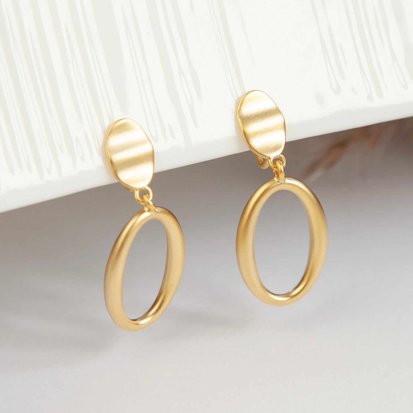 Gold Circle Dangle Earrings, Gold Clip On Earrings, Minimal Ear Clip Non Pierced Circle Drop Earring