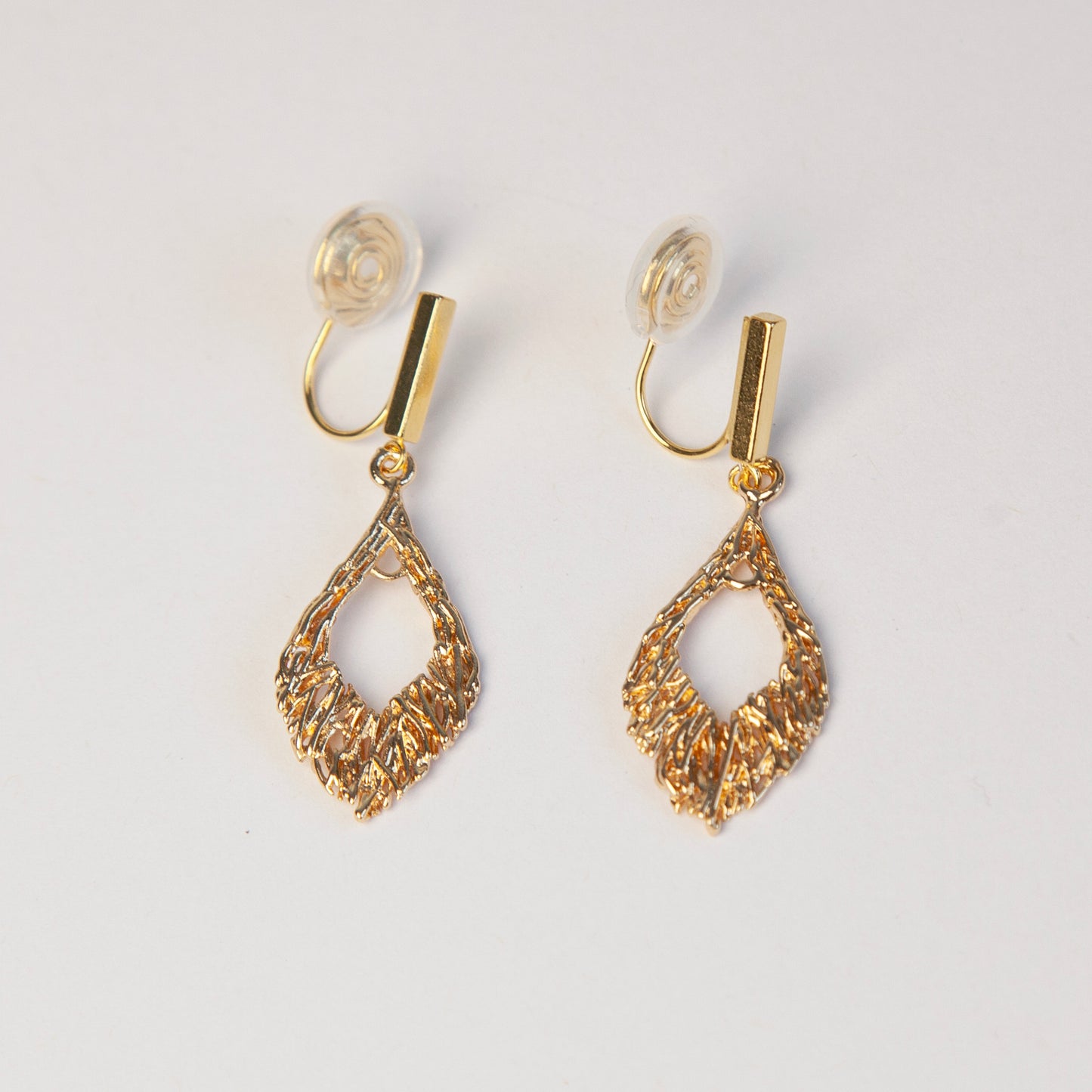 Gold Dangle Drop Clip On Earrings, Gold Metal Wire Clip On Earrings, Gold Clip On Earrings, Rhombus Leaf Ear Clip Non Pierced Circle Drop Earrings