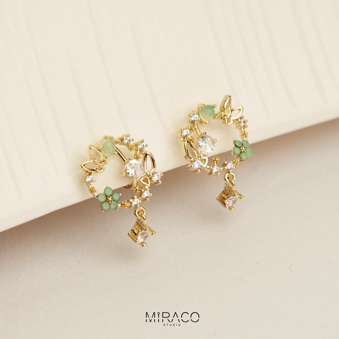 Green Crystal Clip On Earring Diamond Open Circle Dangle Earring Floral Butterfly Wreath Stud Earrings Non Pierced Wreath Clip-on Earrings