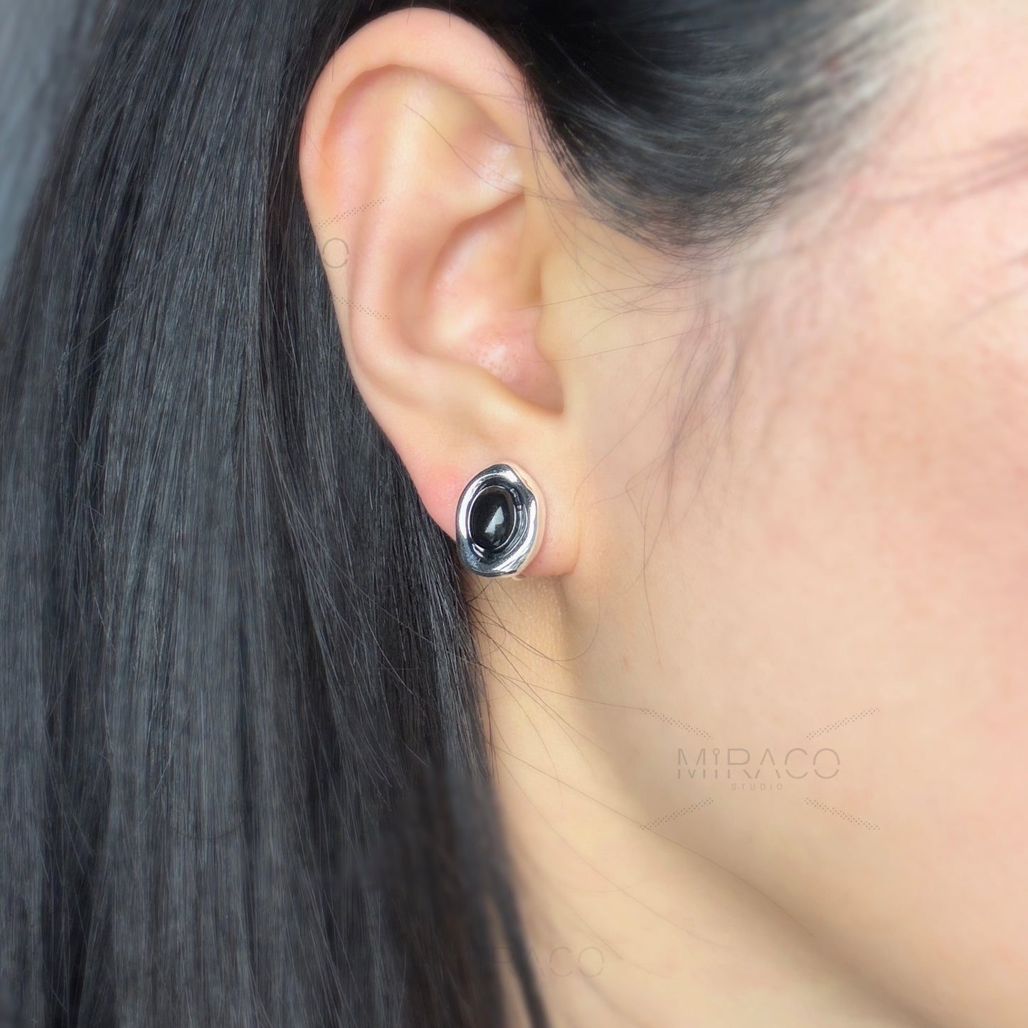 Small Ball Stud Earrings, Modern Minimalist Earrings, Screw Back Clips Silver Black Stud Clip On Studs, Brown God Simple Non Pierced Earring