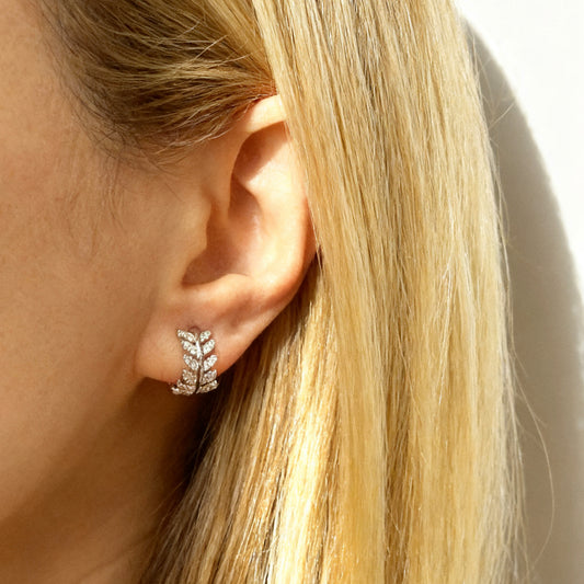 clip-on earrings gold, clip-on earrings silver, non pierced earrings, leaf hoop earrings, small hoop earrings, cubic zirconia clip-on, earrings non pierced, bridal clip-on earrings, elegant earrings no piercing