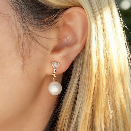 Pearls Dangle Clip On Earrings With Fan Shaped Clips