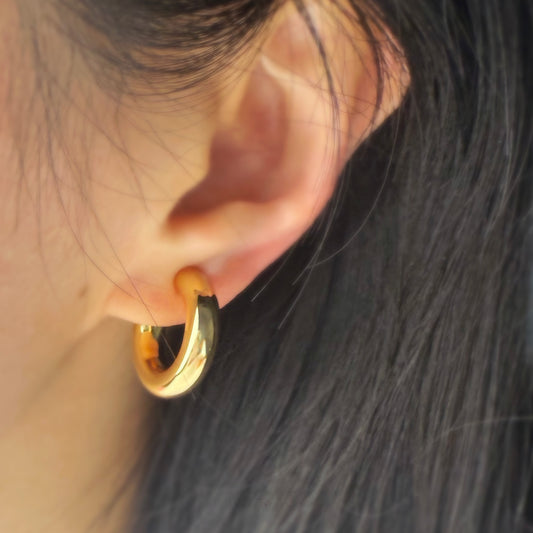 Classic Chunky Clip-On Hoop Earrings – Gold or Silver, No Piercing