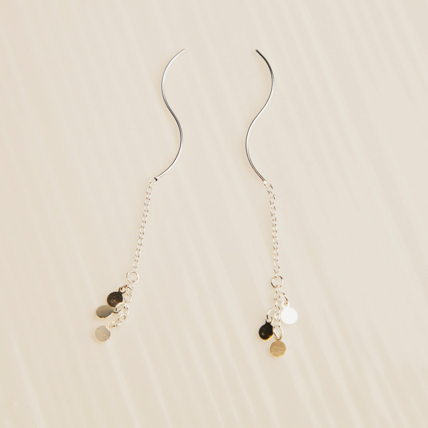Sterling Sliver Minimalist Ear Wire Chain Threader Earrings, Spiral Wave Threaders, Spiral Earrings, Chain Threaders, Delicate Long Chain Disk Earrings