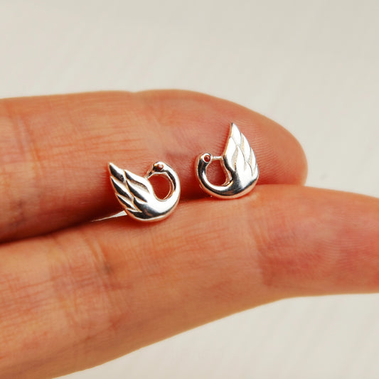 Swan Stud Earrings in S999 Sterling Silver, Birds Animal Stud Earrings, Cute Minimalist Earrings, Animal Earrings, Nature Inspired Studs