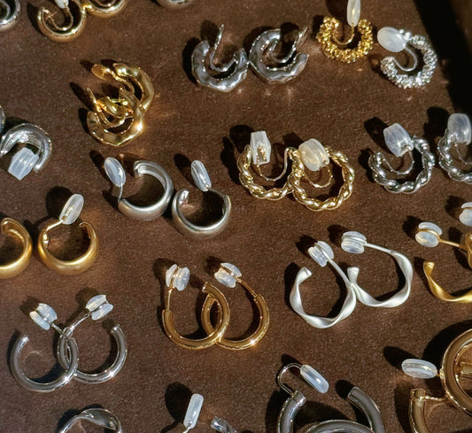 Discover the Beauty of Simple Hoop Clip-On Earrings: Minimal Style for Every Occasion