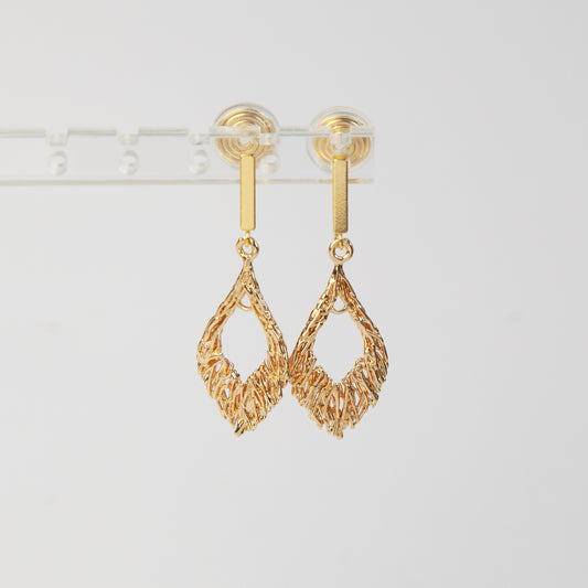 Gold Metal Wire Clip On Earrings