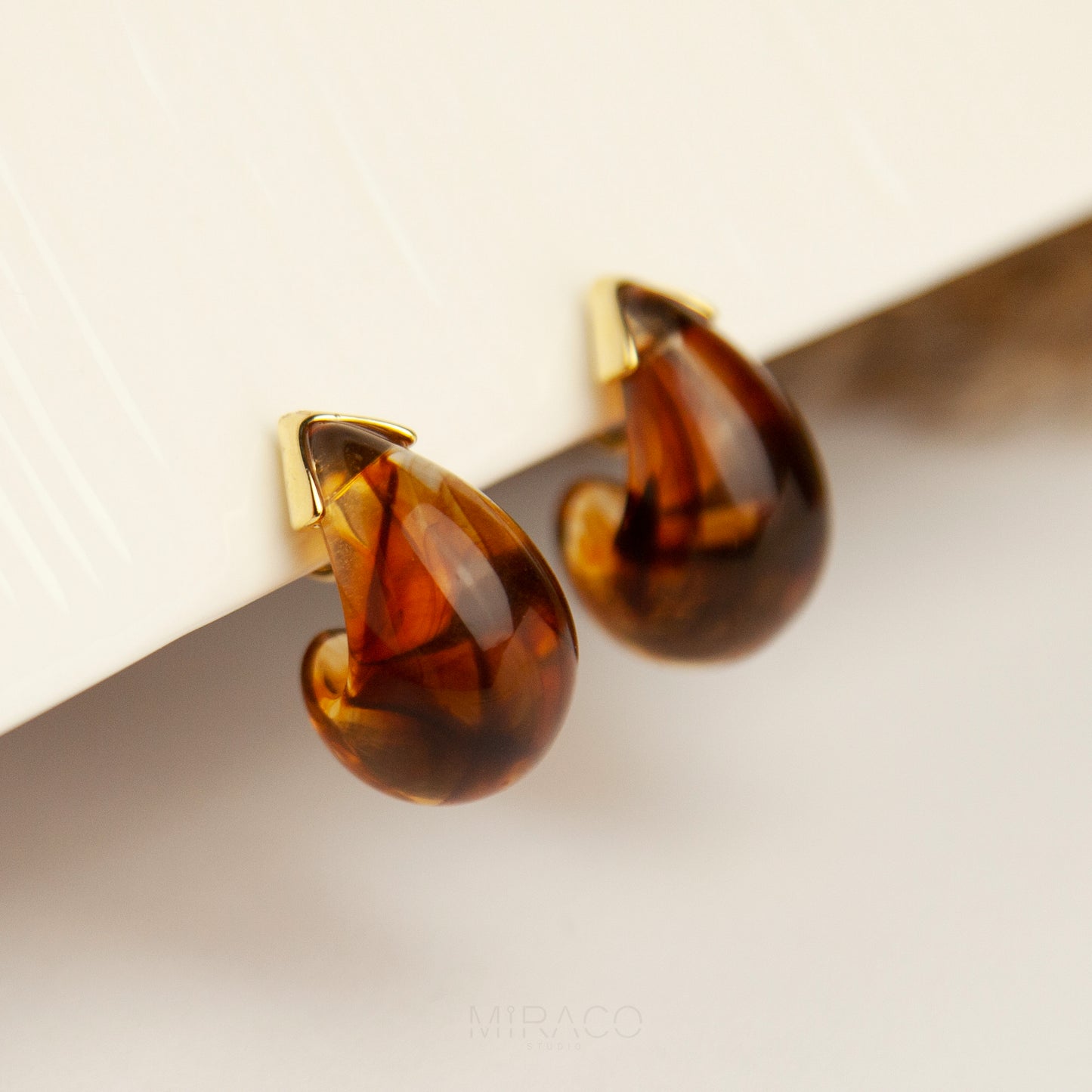 Chunky Waterdrop Domed Shape Non-Pierced Clip-On Earrings, Trendy Resin Statement Non Pierced Clips