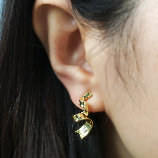 Clip On Gold Twisted Ribbon Stud Earrings, Twist Metal Clip On Studs with Diamond, Minimalist Gold Metal Non Pierced Earring With CZ Crystal