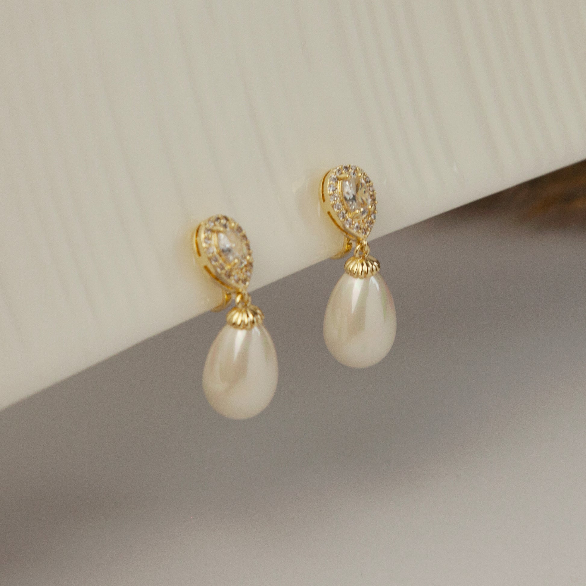 Clip On Pearls Diamond Earrings,Paddle Back Mini-Clip Dangle Earrings, Clear Crystal Pearl Dangle and Drop Earrings, Non-Pierced Bridal Wedding Earrings