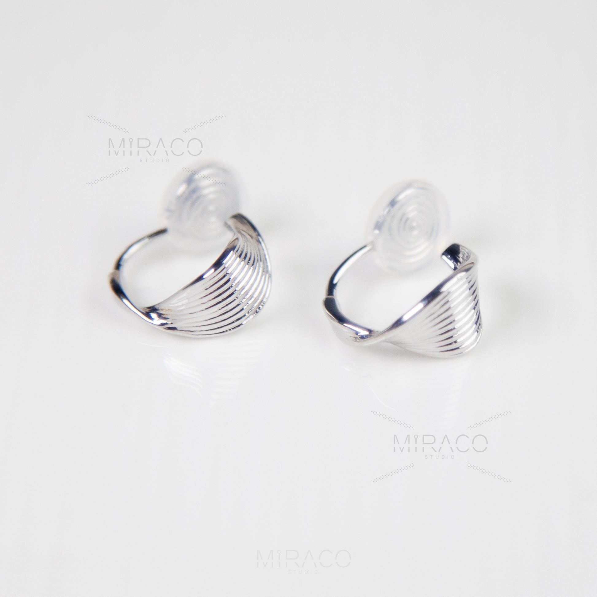 Coil Back U Clip On Gold or Sillver Huggie Hoops, Metal Hoop Earrings Ear Clips, Non Pierced Earrings