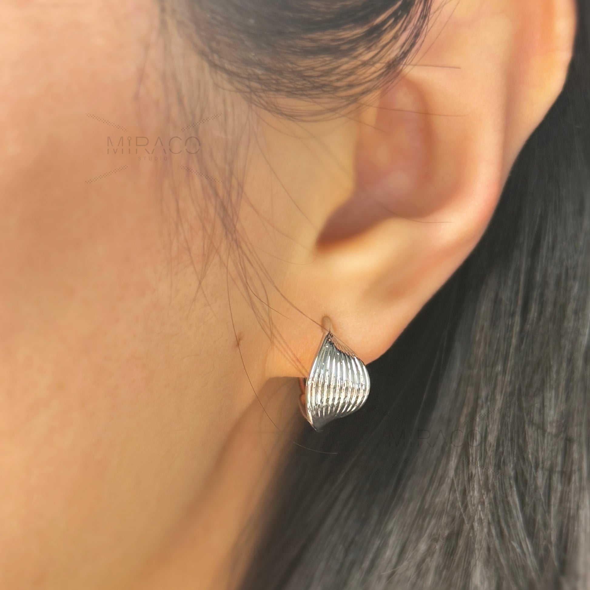 Coil Back U Clip On Gold or Sillver Huggie Hoops, Metal Hoop Earrings Ear Clips, Non Pierced Earrings