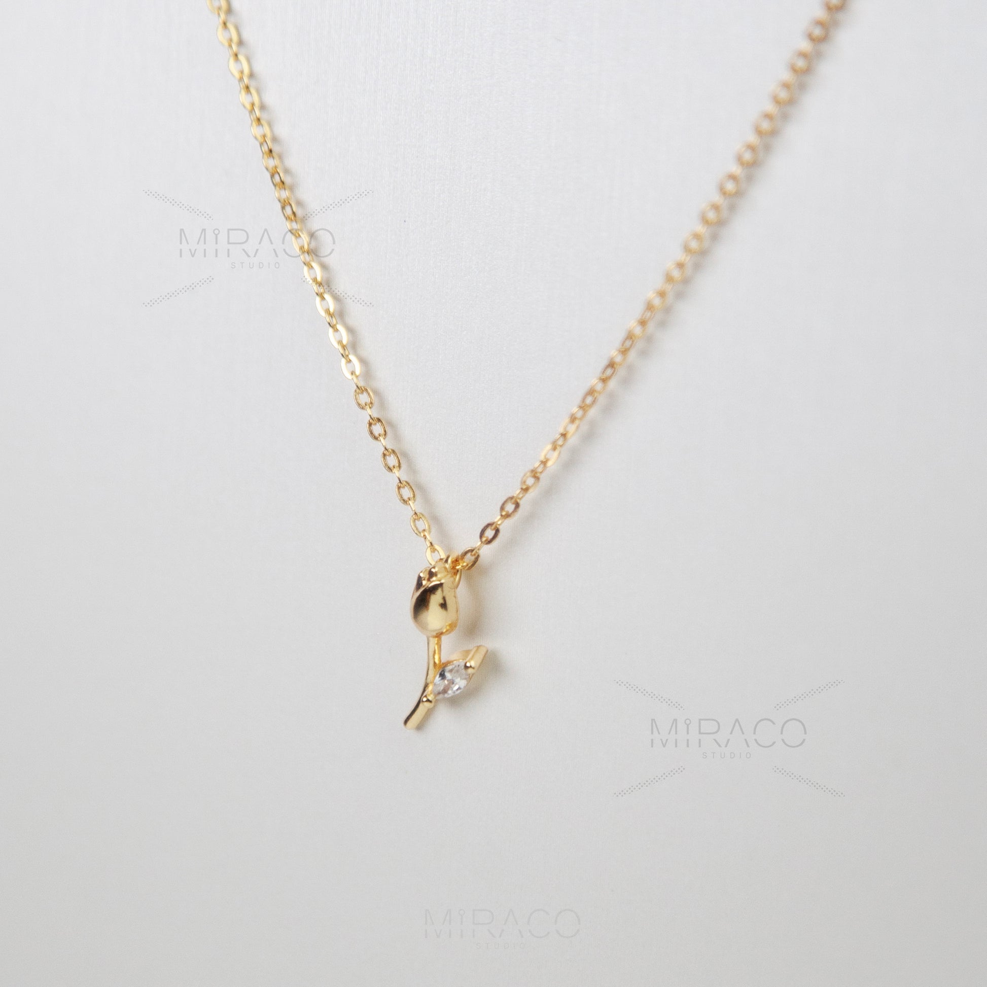 Dainty CZ Tulip Necklace, Rose Flower Minimalist Plant Necklace, Rose Pendant Gold Tulip Necklace