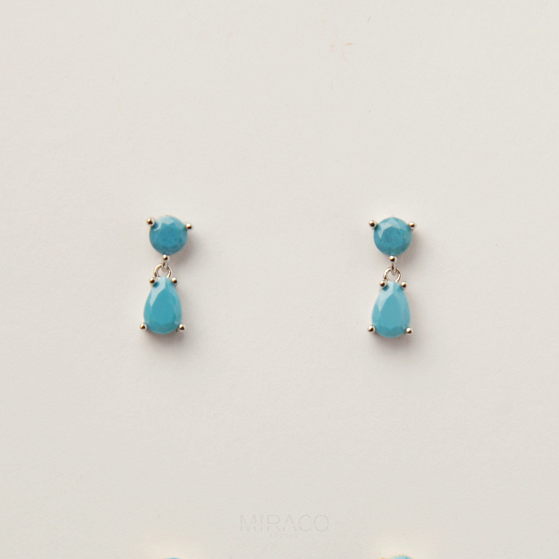Dainty Sky Blue Earrings, Silver or Gold Dangle Waterdrop Gemstone Earrings Pierced Earring

-DETAILS-

• Material: 925 sterling silver, pierced ears

• Dimensions: 12mm*4mm

• Sold as a pair

These Earrings come with sterling silver butterfly backs.