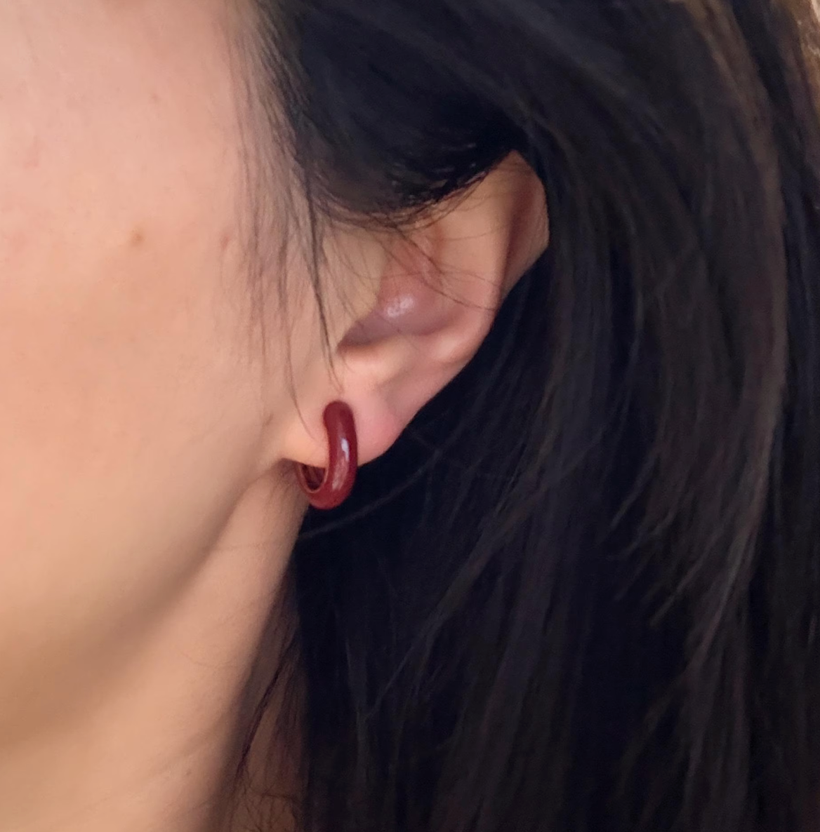 Elegant Clip On Huggie Earrings, No Piercing Huggie Hoops in Red, Red Hoop Earrings, Invisible Clip On Earrings, Minimalist Red Ear Clips