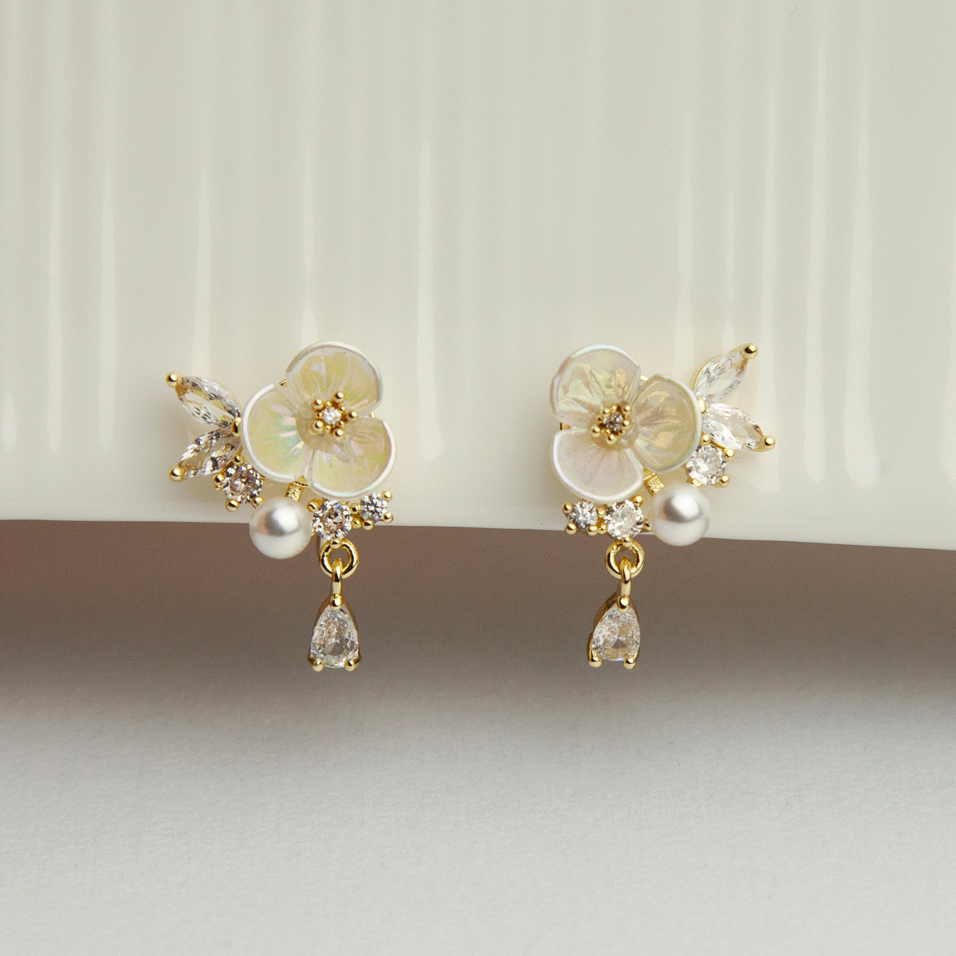 Fairy Cream White Pearl Flower Clip-On Earrings with Small Pearl and Crystal Leaves, Non-pierced Earrings, Elegant Wedding Earrings, Bridal Earrings, Laser-textured Finish Flower Studs Earrings