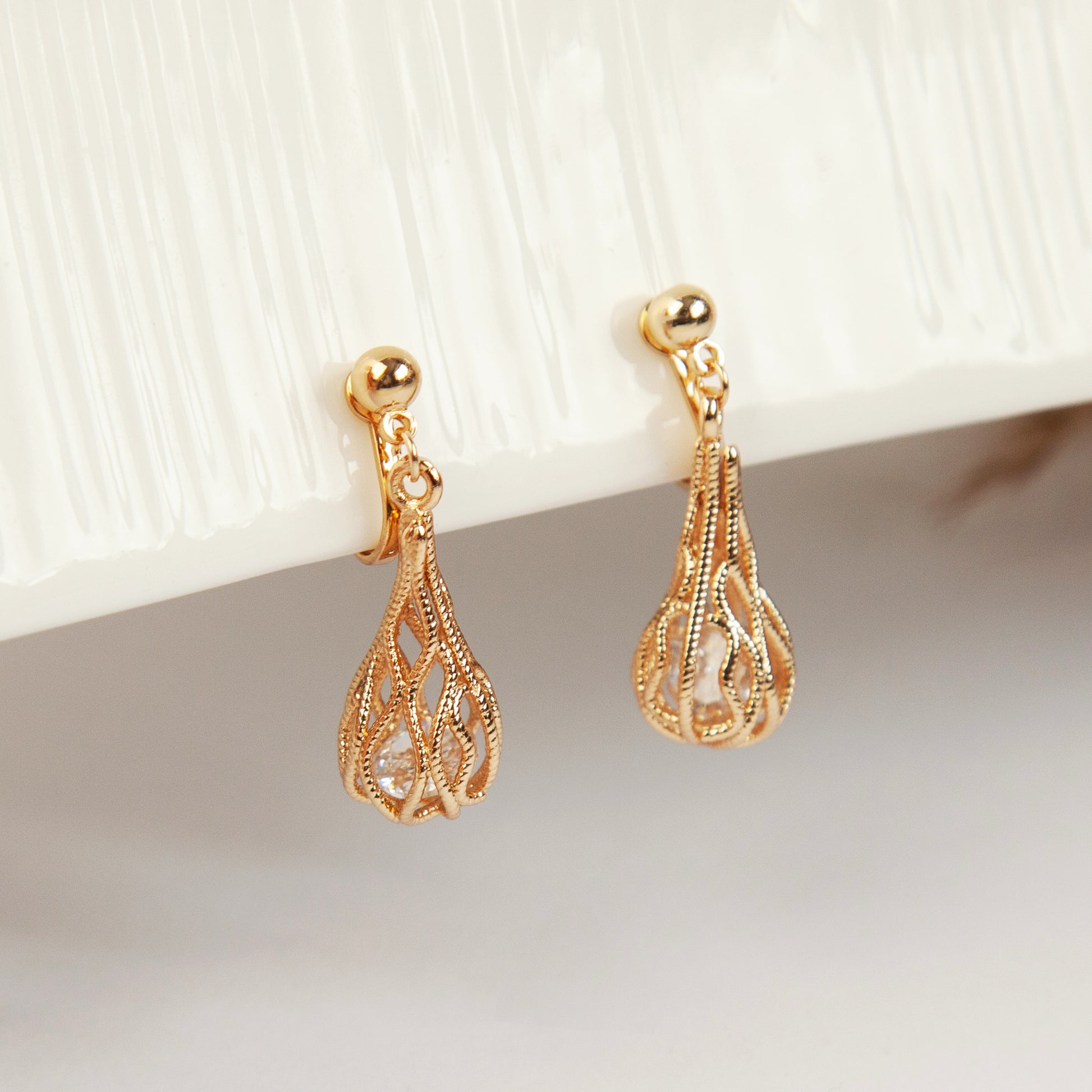 Gold Crystal Dangle Drop Clip On Earrings, Drop Diamond Earrings , Non Pierced Teardrop Dangle CZ Diamond Earring, Mini Clip Droplet Earring
