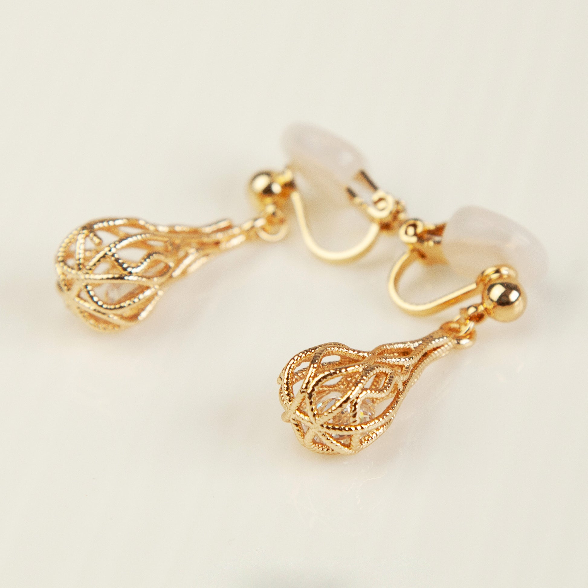 Gold Crystal Dangle Drop Clip On Earrings, Drop Diamond Earrings , Non Pierced Teardrop Dangle CZ Diamond Earring, Mini Clip Droplet Earring