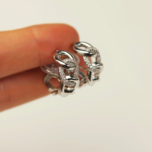 Minimalist Linked Knot Clip On Huggie Earrings, Huggie Hoop Earrings in Gold &amp; Silver, Diamond Chunky Hoops, Coil Back Non Pierced Earrings