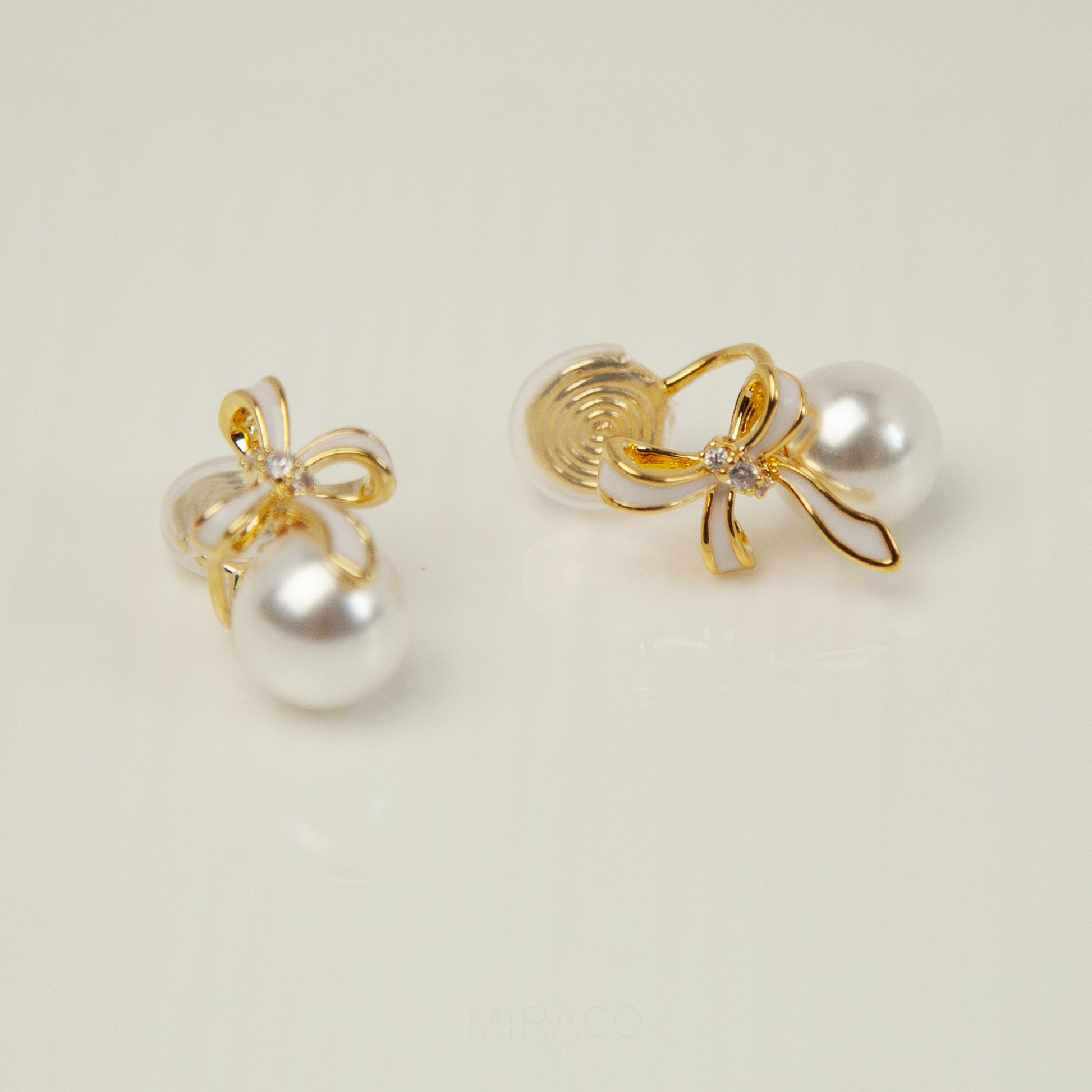 Coil Back Pearls Clip On Stud, Non Pierced Bridal White Pearls Studs, Gold Wedding Pearl Flower Earrings