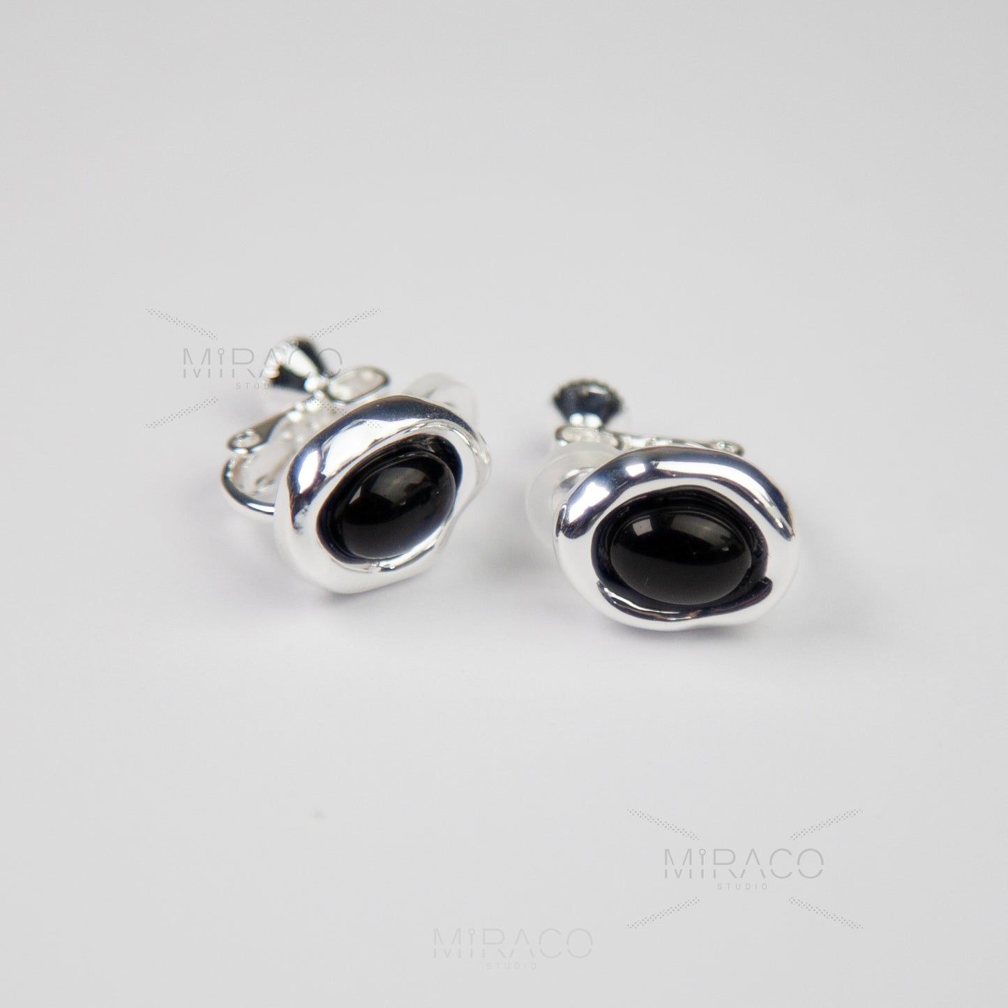 Small Ball Stud Earrings, Modern Minimalist Earrings, Screw Back Clips Silver Black Stud Clip On Studs, Brown God Simple Non Pierced Earring