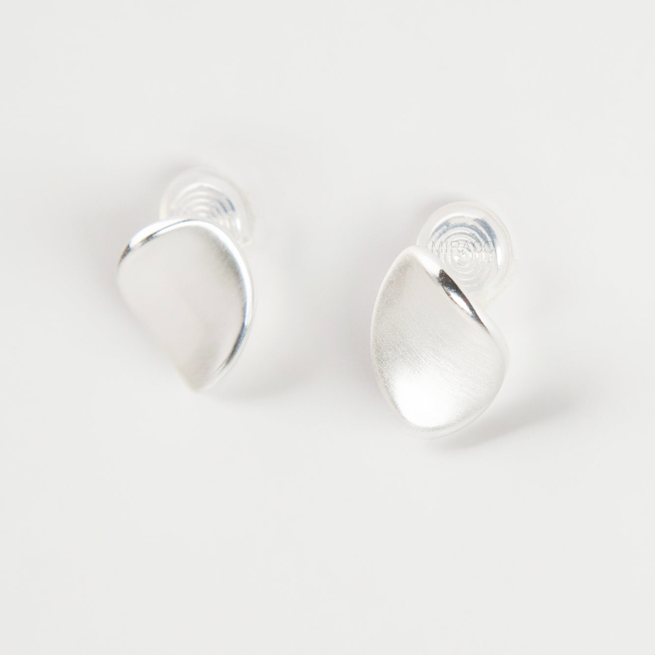 Minimalist Silver Clip-On Earrings – Modern Abstract Non-Pierced Design