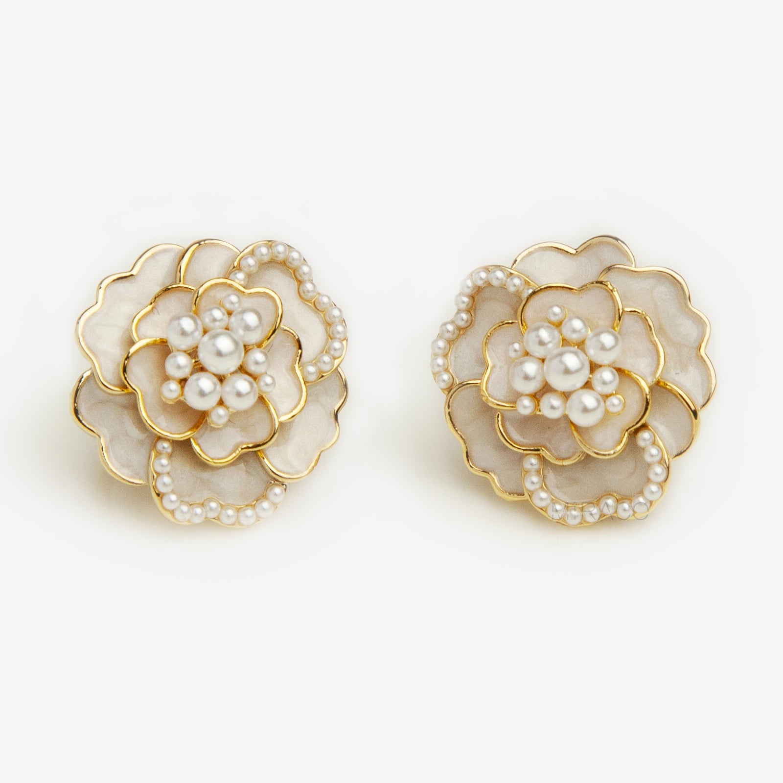 Clip On Cream White Camellia Flower Earrings Pearl Stud Earrings, Floral Clip On Earrings White Flower Stud Earrings for Non-Pierced Ears
