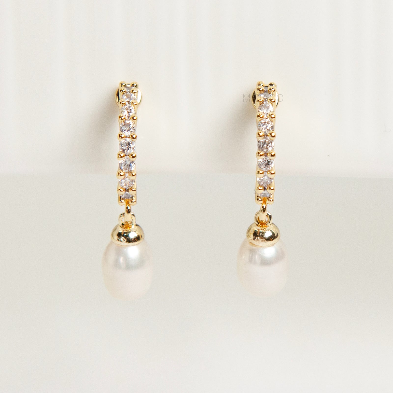 Genuine Pearl Dangle Clip On Earrings Gold Hoop