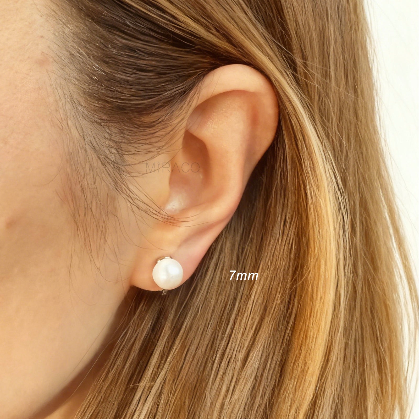 Freshwater Pearl Clip-On Stud Earrings 