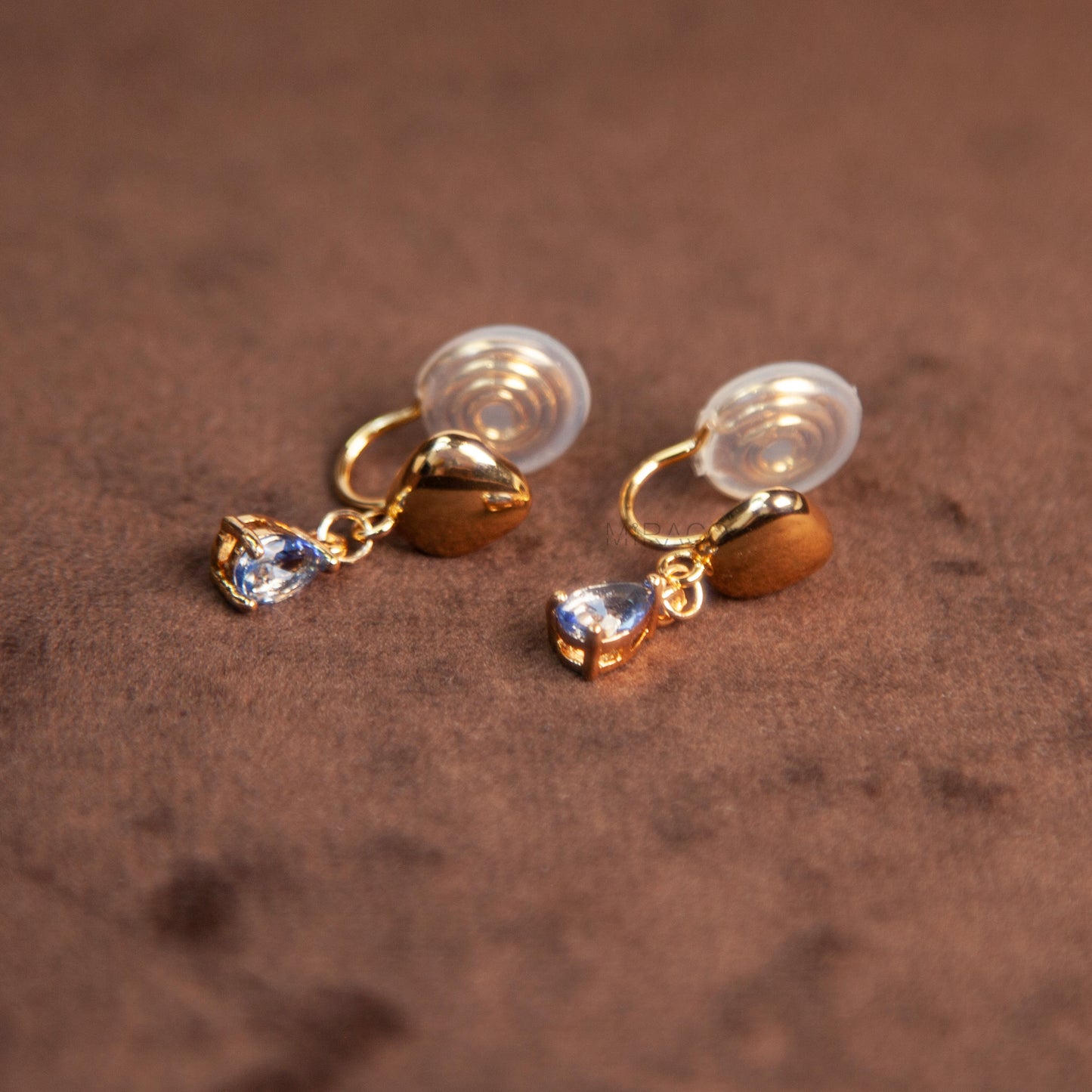 Modern Gold Clip-On Earrings – Blue Teardrop Crystal Dangle
