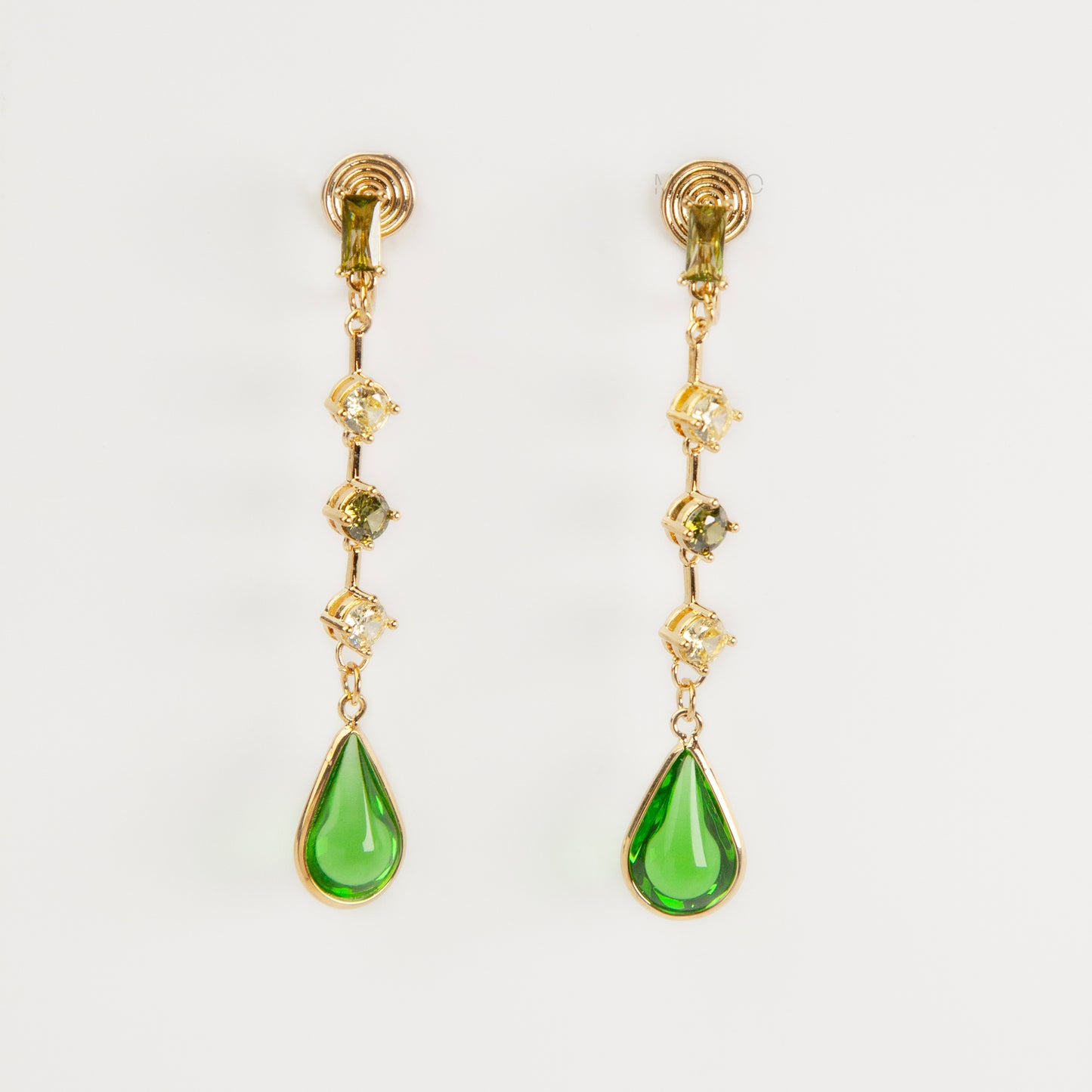 green gemstone clip-on earrings, drop earrings non pierced, green crystal clip on, gold coil back earrings, long statement clip on earrings, emerald style earrings non pierced