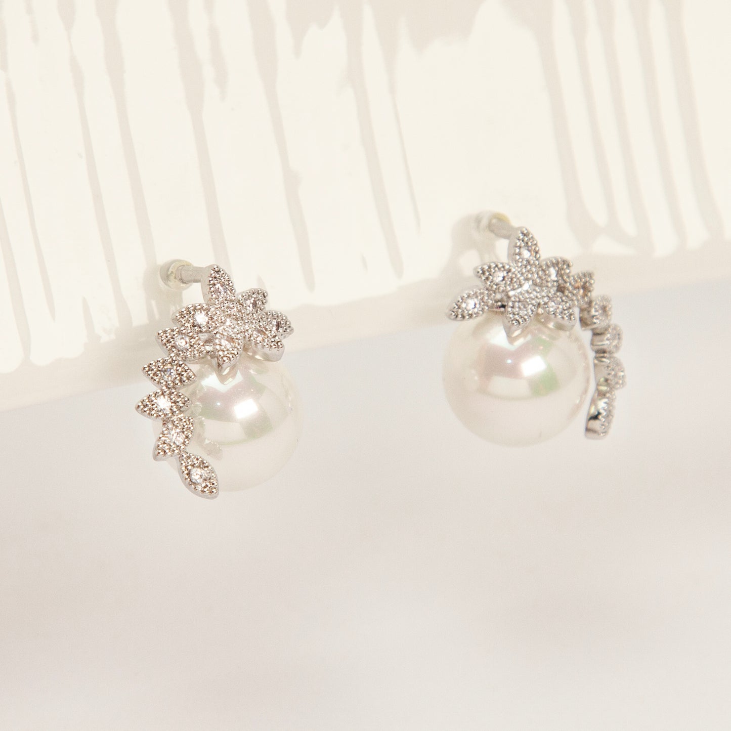 Pearl Clip-On Earrings and Necklace Set | Invisible Clips