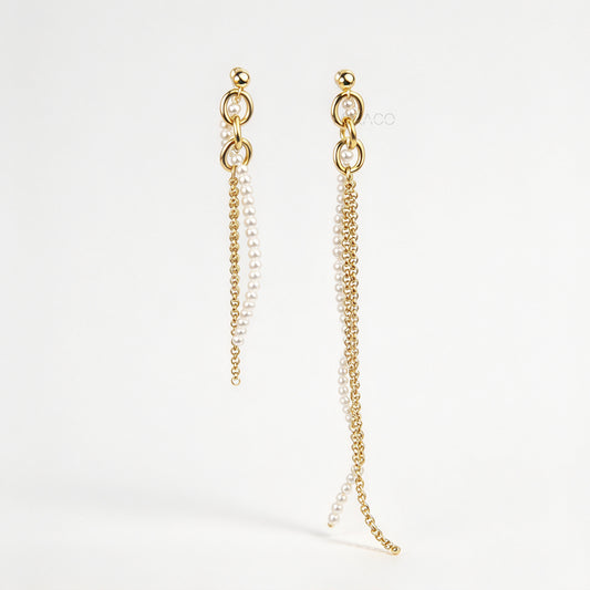 Asymmetric Gold Chain & Pearl Drop Clip-On Earrings with Screw Back