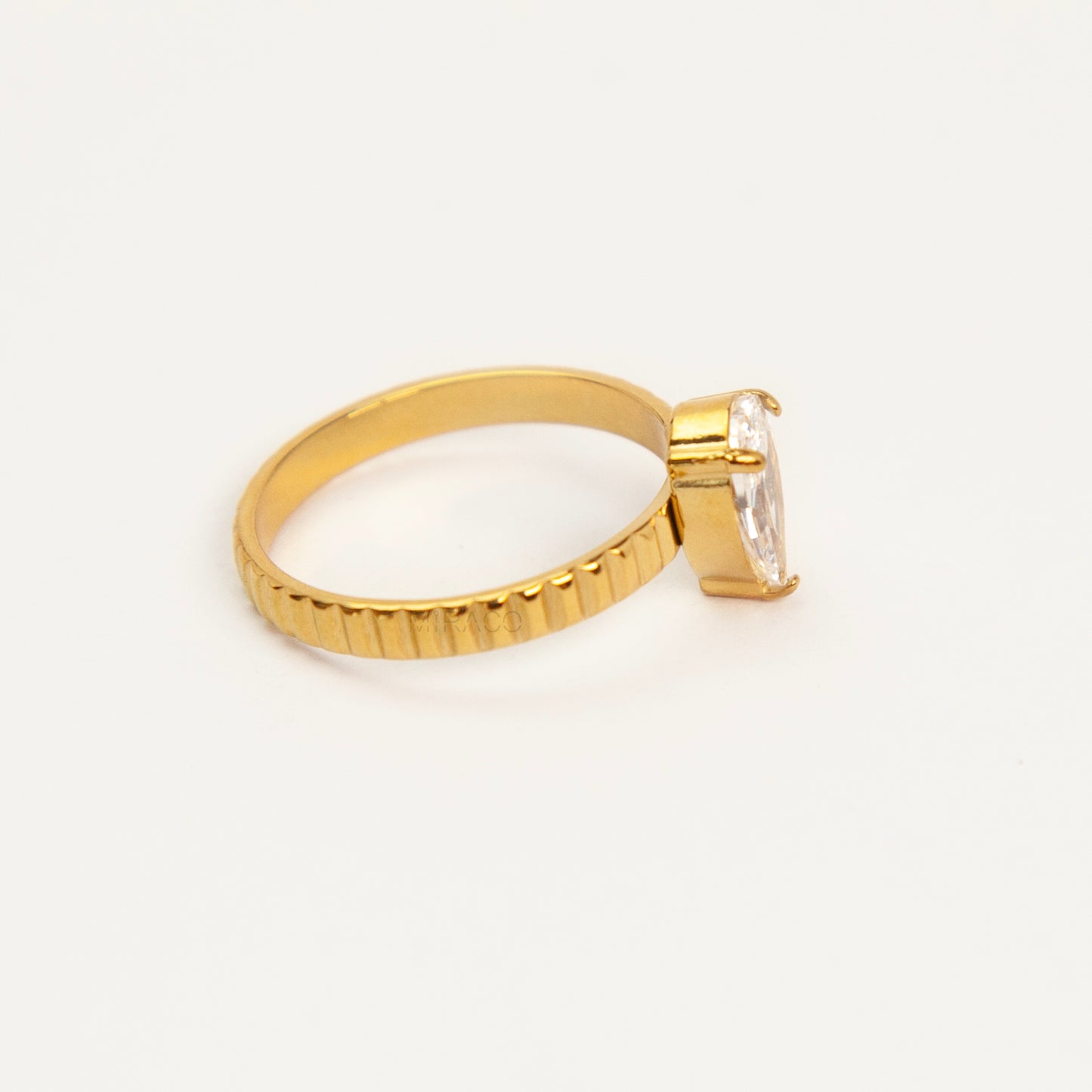 Gold Ribbed Pear-Cut Solitaire Ring – Waterproof Stainless Steel Jewelry